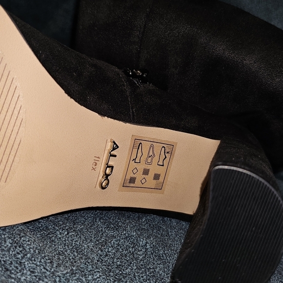 Aldo Dessa over knee suade boots - Picture 3 of 4